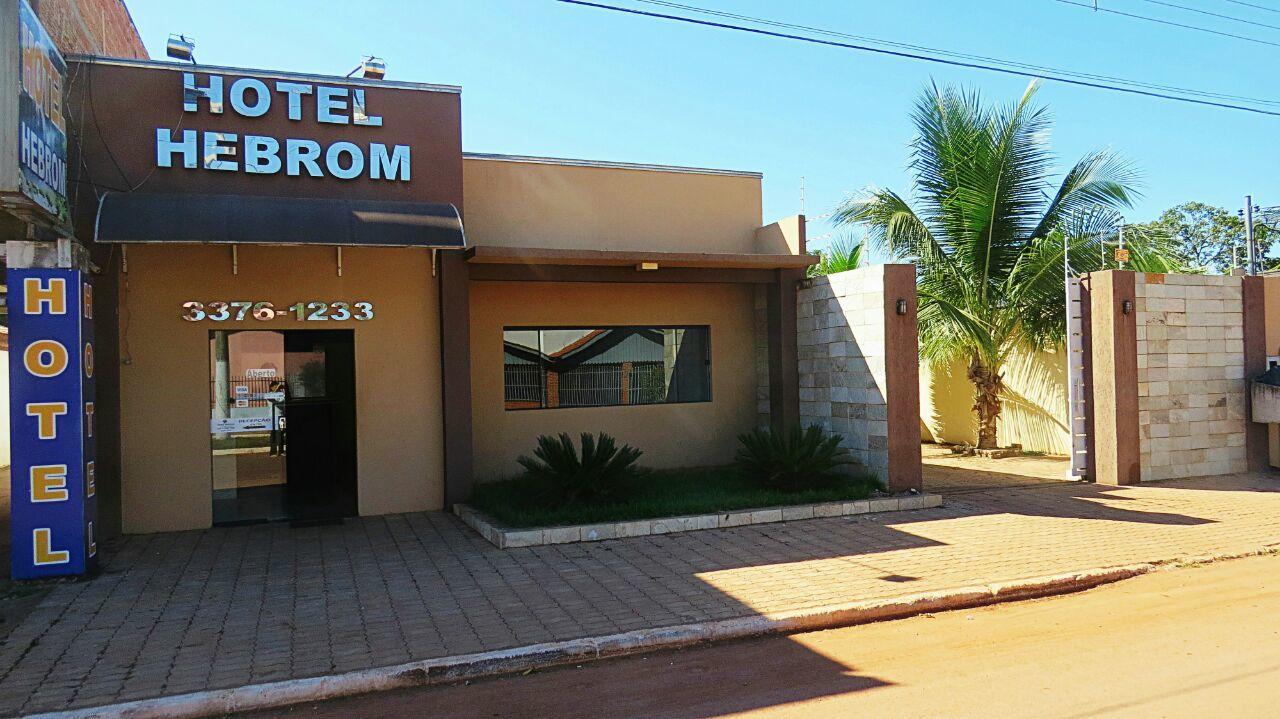 Hotel Hebrom Nobres Exterior photo